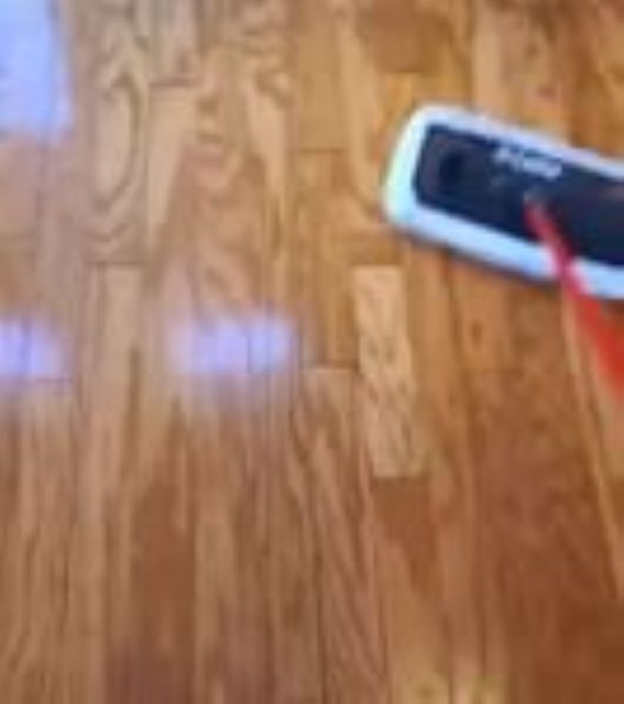 Hardwood Floor Cleaning With a Microfiber bonnet